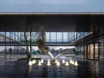 平湖不銹鋼園林水景雕塑