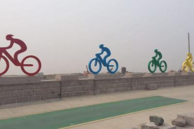 寧波北侖國(guó)際馬拉松不銹鋼抽象自行車(chē)